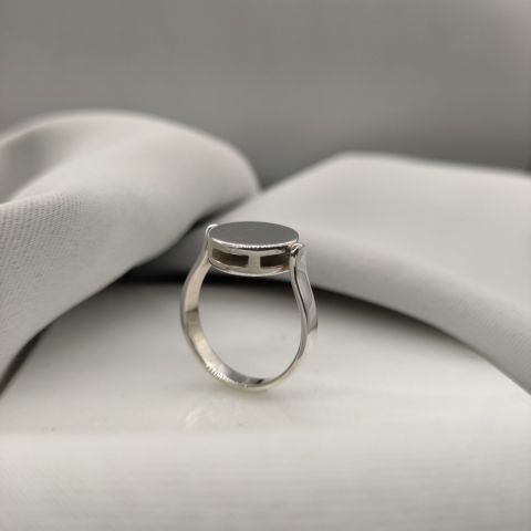 Ring Silver rotating round